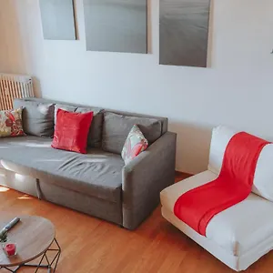  شقة 10 Min From The Airport-wifi-free Parking