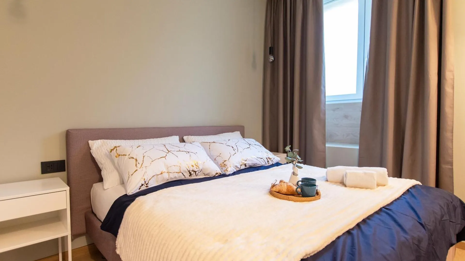 Apartament Ihost Luxury -Free Parking- Plana 6 Mediolan