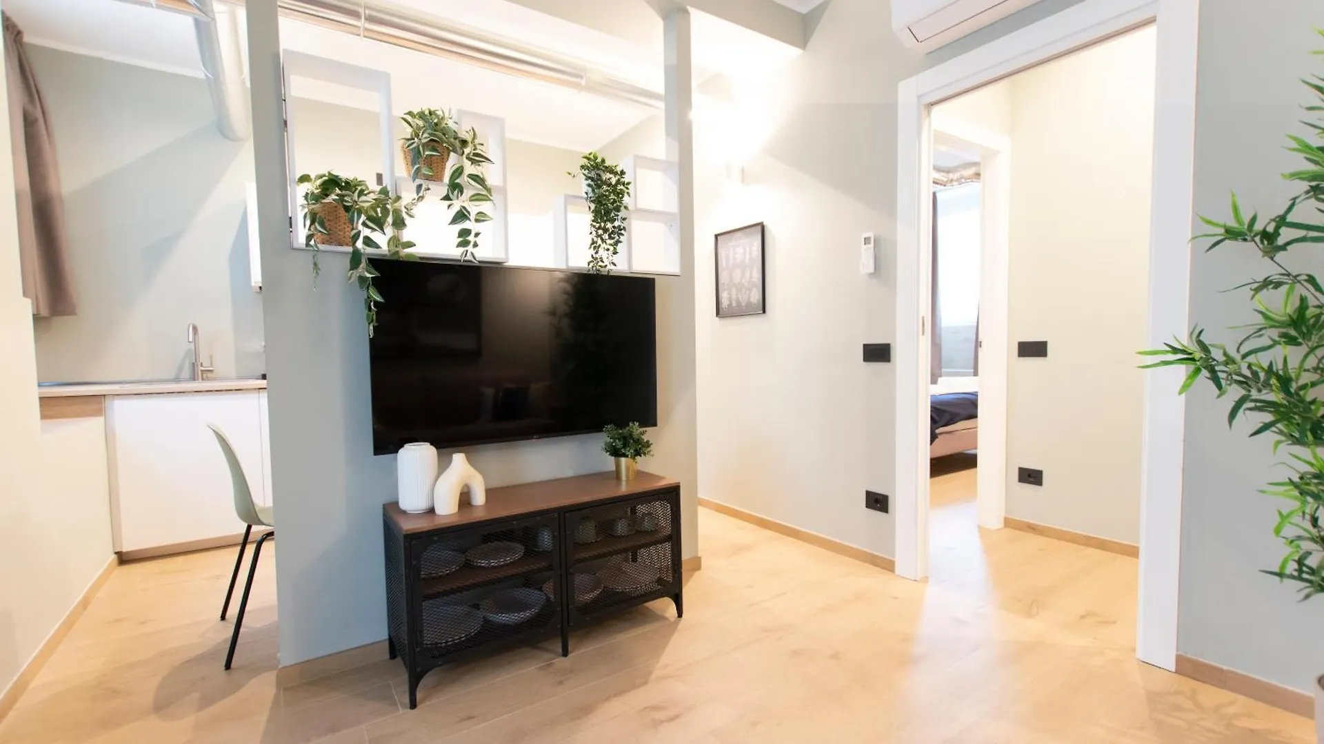 Apartament Ihost Luxury -Free Parking- Plana 6 Mediolan 0*,